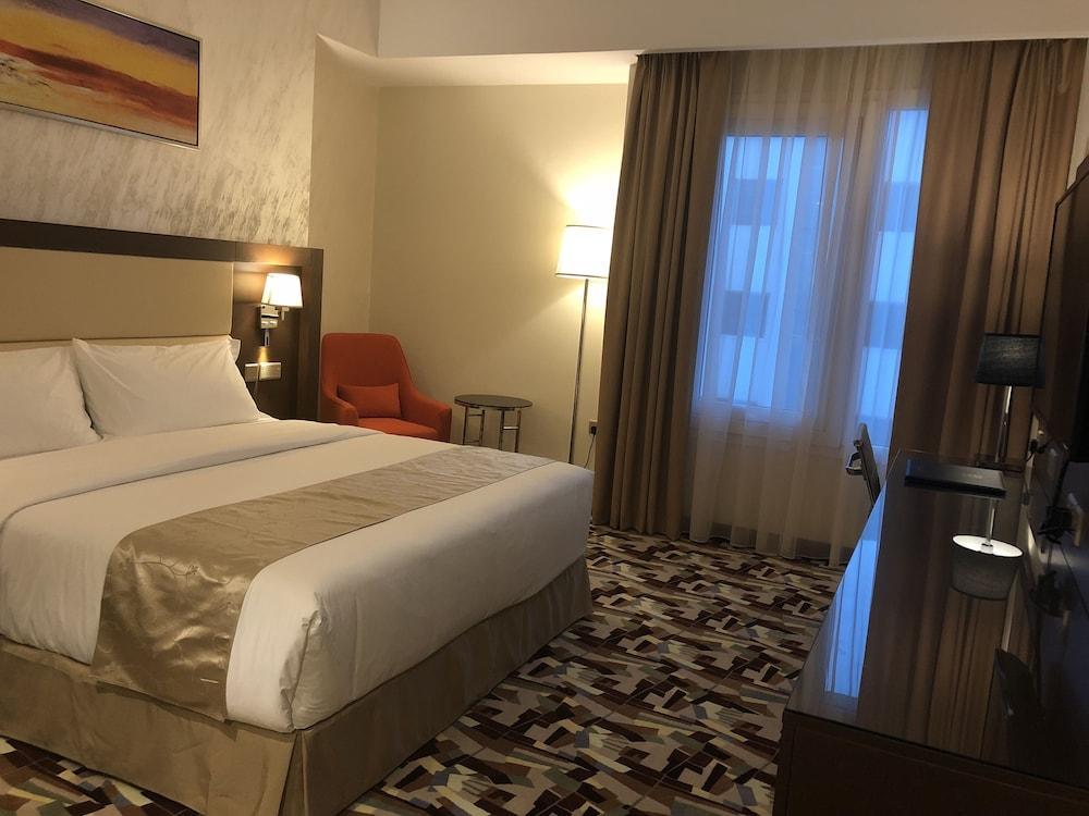 Hotel Al Murooj Grand 4*