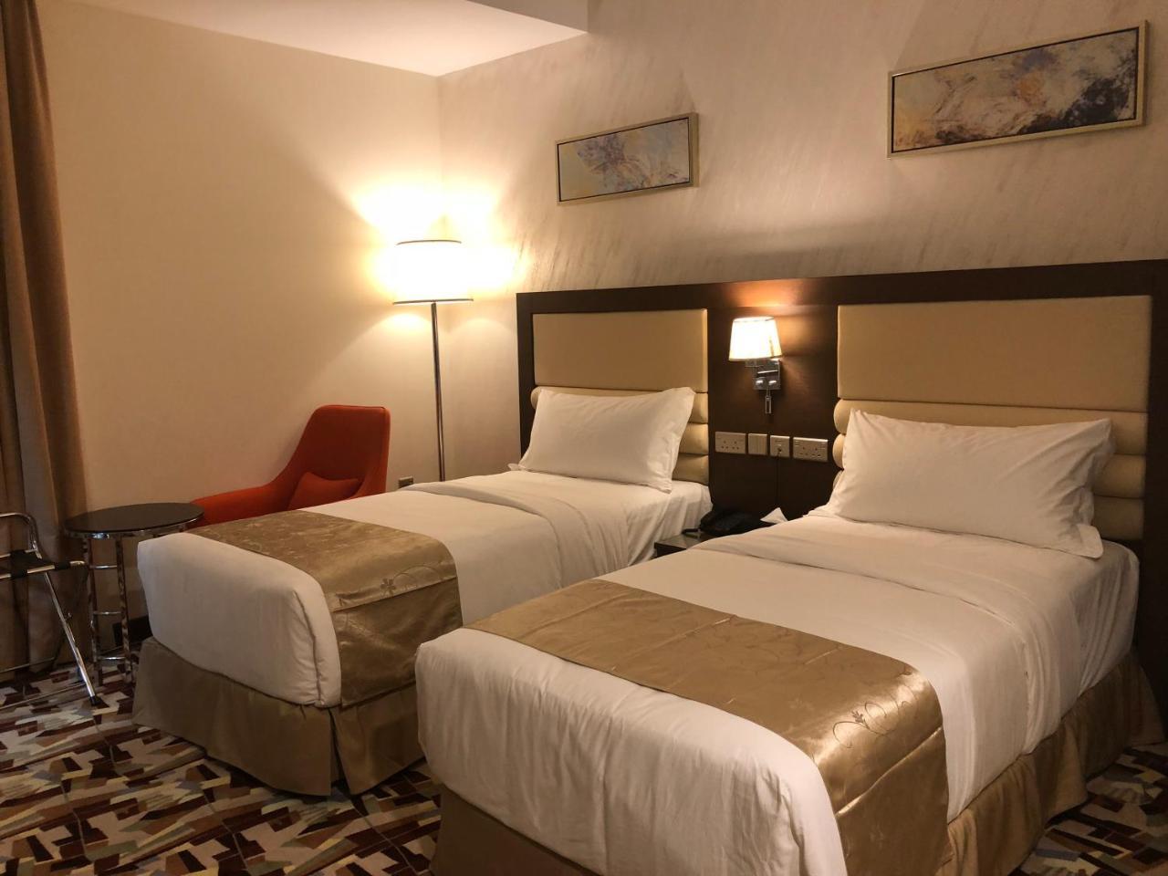 Al Murooj Grand 4* Muscat