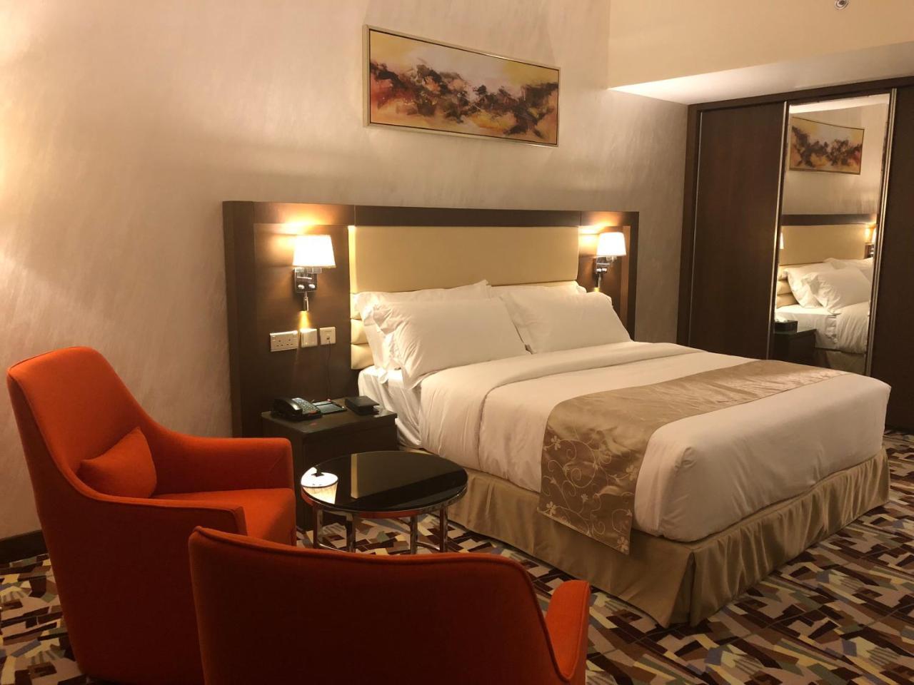 Al Murooj Grand Hotel 4*