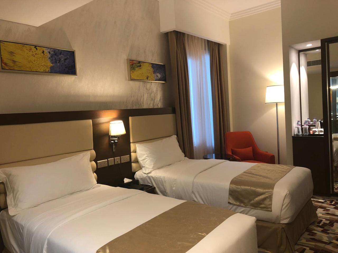 Al Murooj Grand 4* Muscat