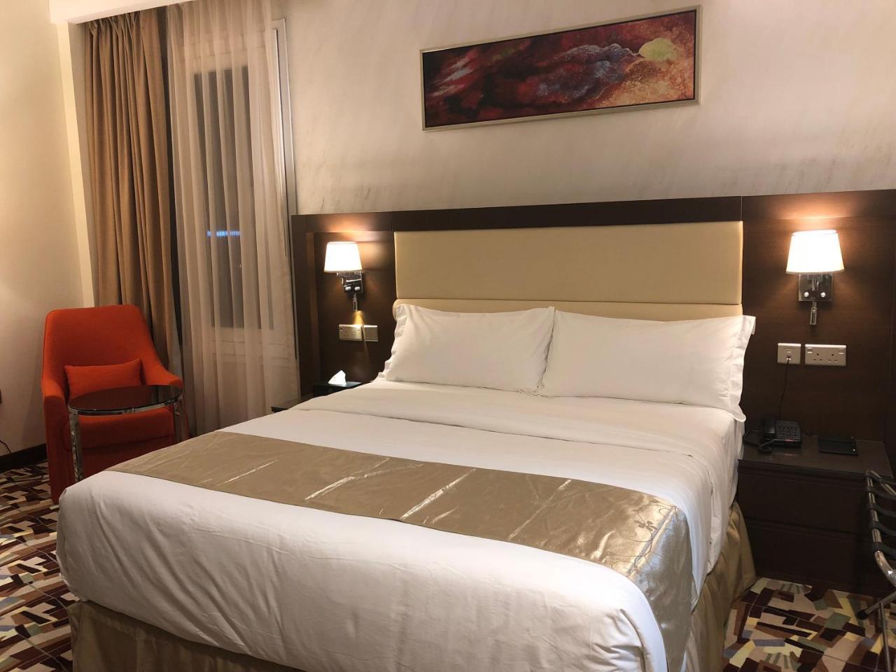 Hotel Al Murooj Grand Muscat