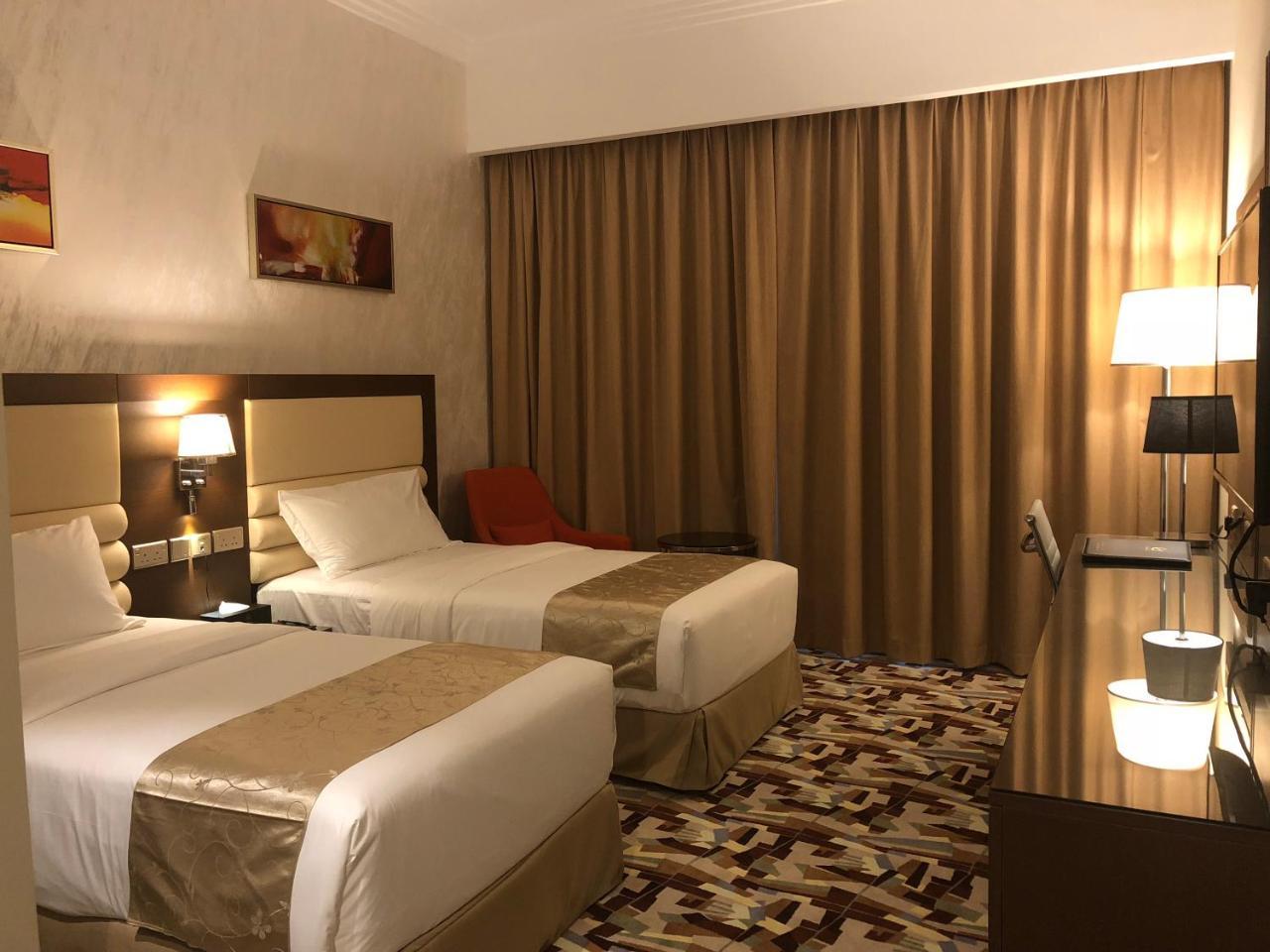 Al Murooj Grand 4* Muscat